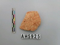 藏品(紅色夾砂陶片)的圖片